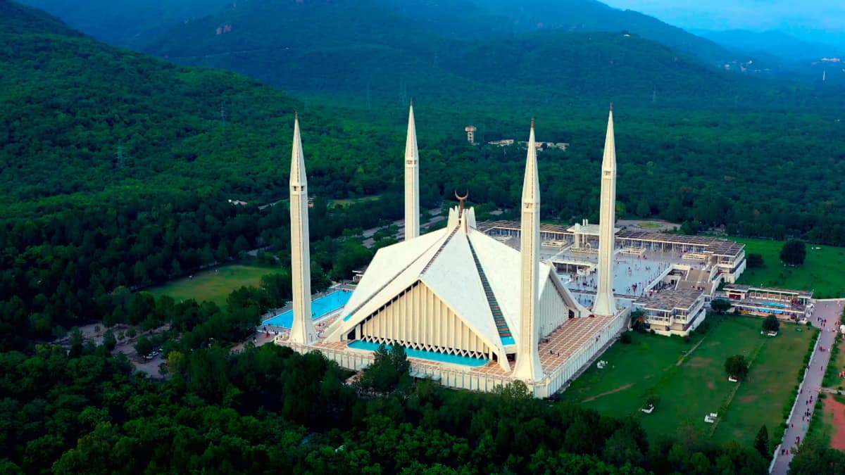 Pakistan travel with eSIM connectivity