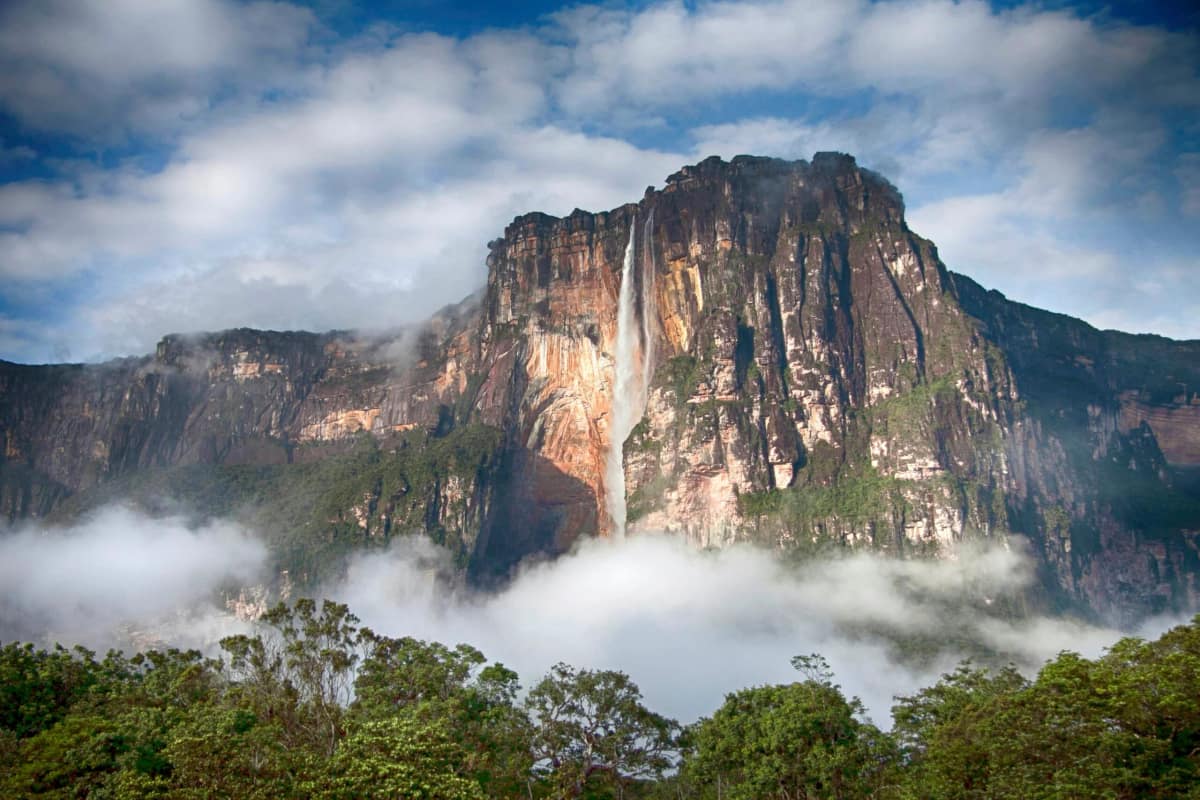Venezuela travel with eSIM connectivity