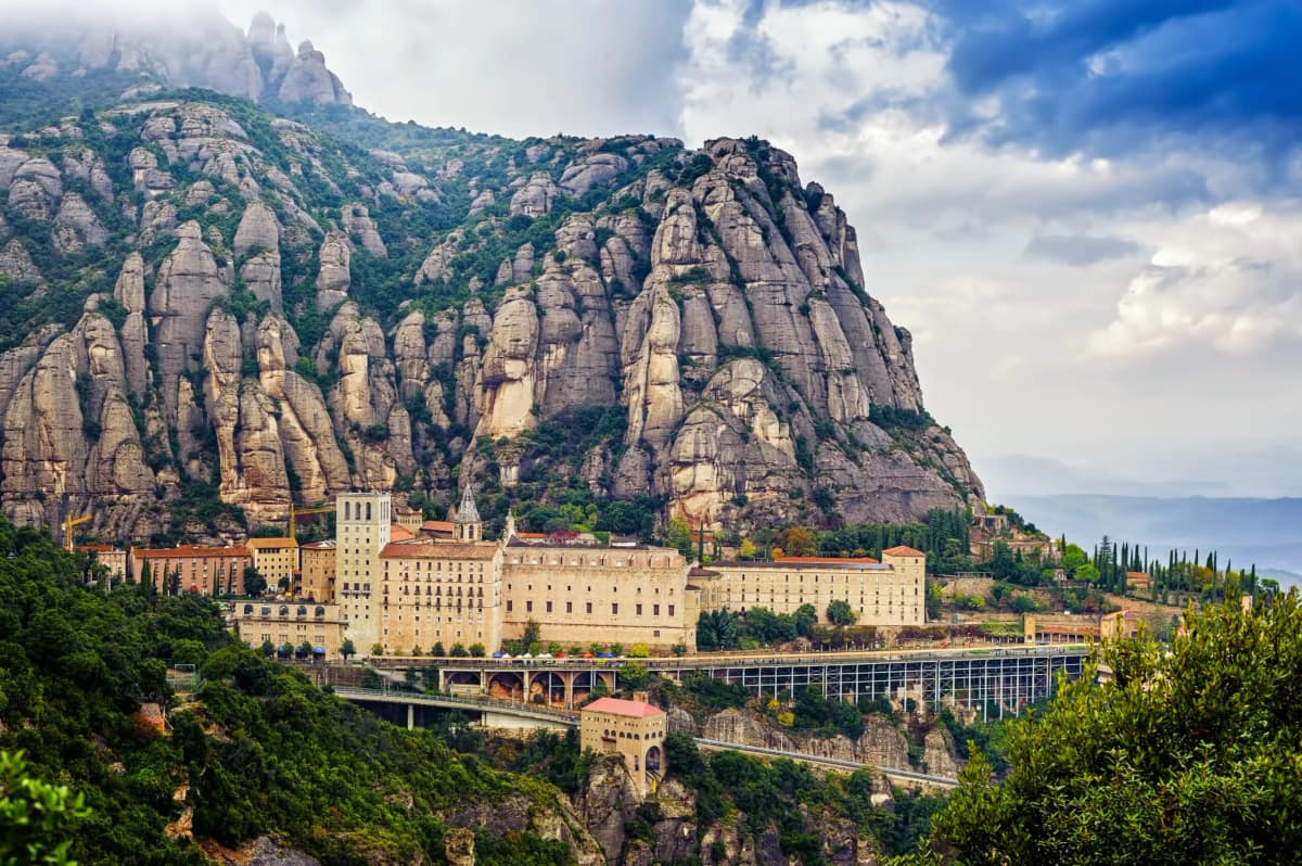 Montserrat travel with eSIM connectivity